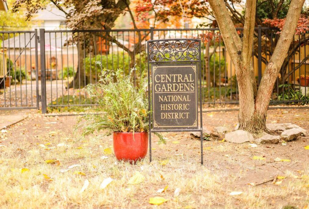 J Birds' Bungalow In The Heart Of Midtown Memphis Exteriér fotografie