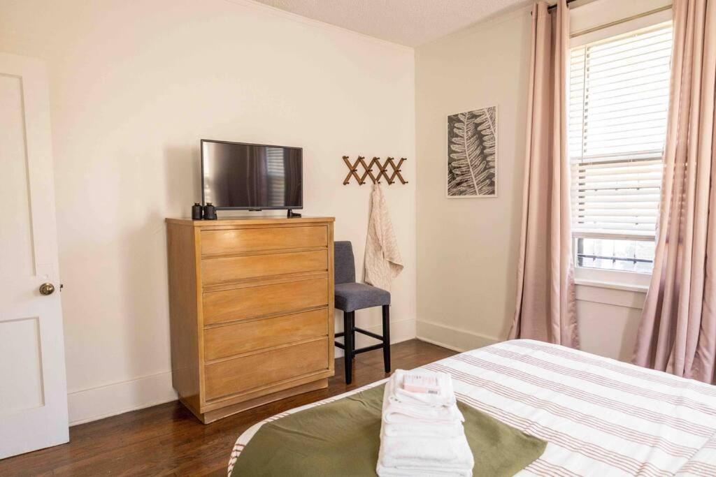 J Birds' Bungalow In The Heart Of Midtown Memphis Exteriér fotografie